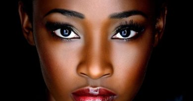 Natural-Makeup-For-Dark-Skin-Tones-